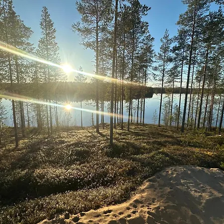 Villa Arctic Circle Homes, Lapland Lakeside Escape Rovaniemi